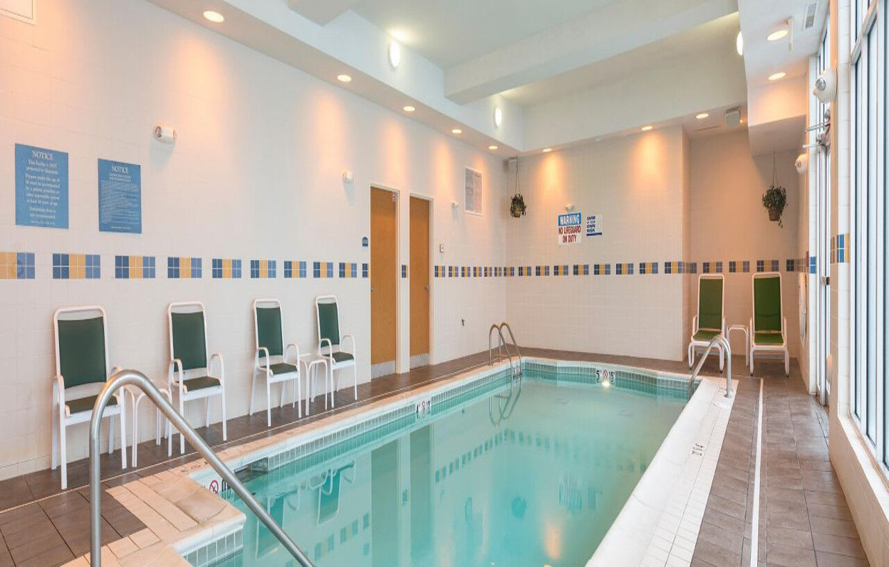 Holiday Inn Aurora North - Naperville By Ihg Екстериор снимка